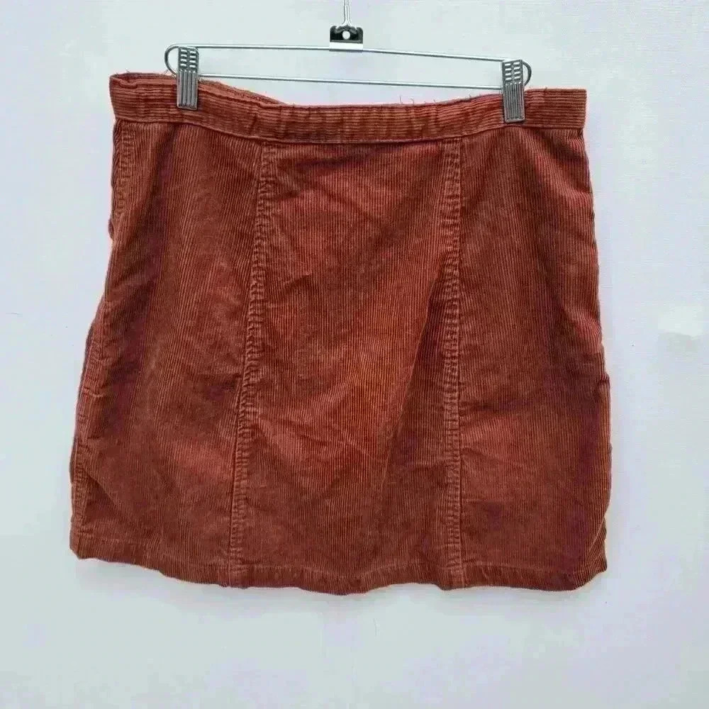Levi's Strauss Rust Orange Corduroy Mini Skirt Size Medium - Picture 2 of 11